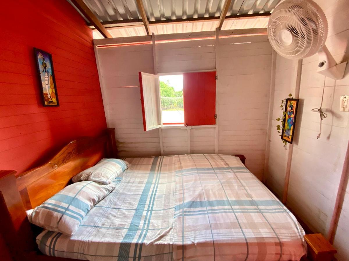 Hostal Paraiso Isla Mucura Rom bilde